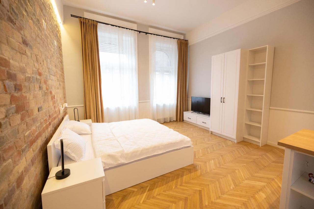 Carol Residence Timisoara Ngoại thất bức ảnh