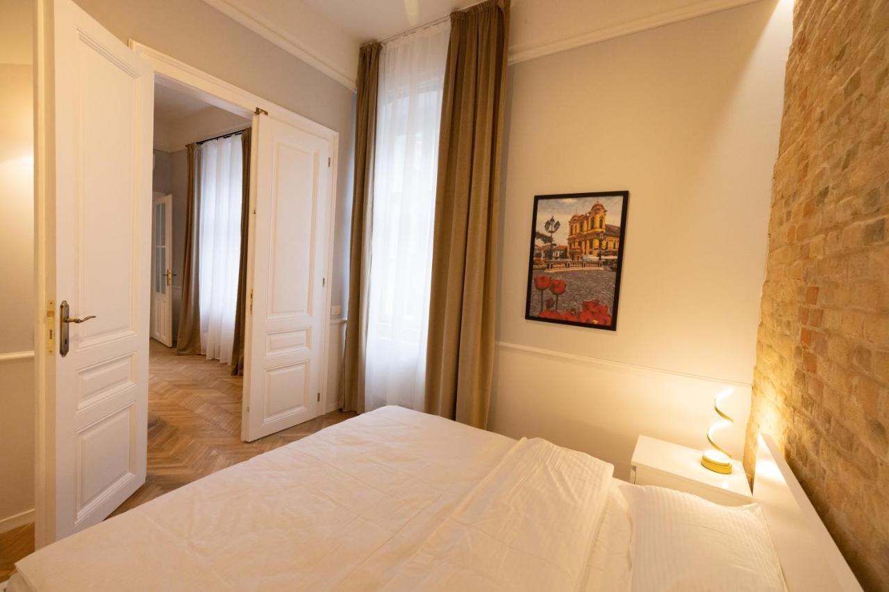 Carol Residence Timisoara Ngoại thất bức ảnh