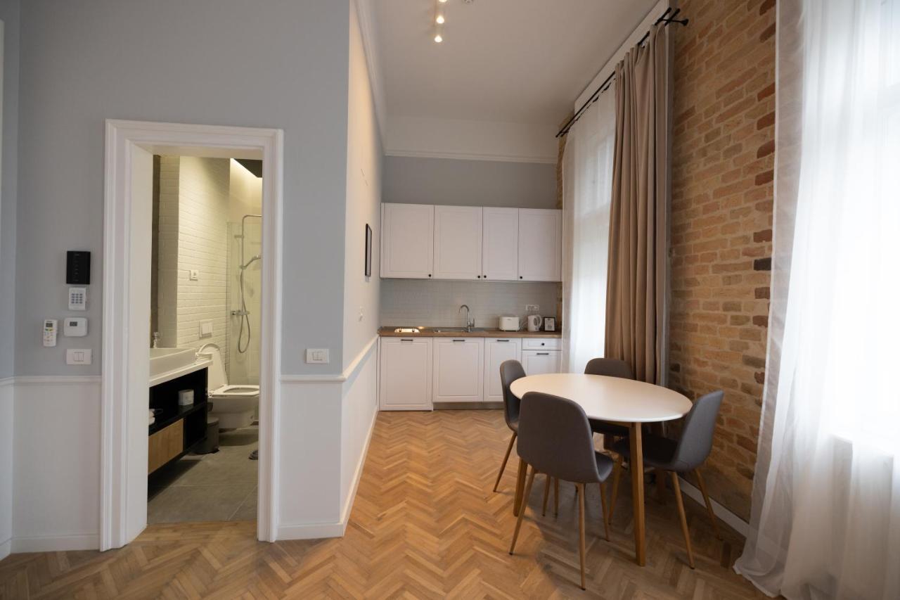 Carol Residence Timisoara Ngoại thất bức ảnh